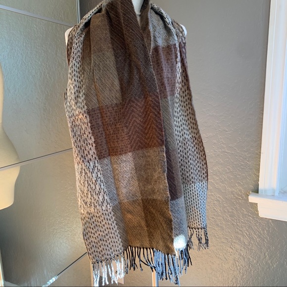 Warm brown plaid scarf - Picture 1 of 1